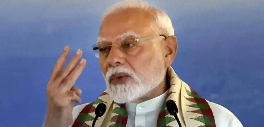 皇冠信用网怎么开户_印度想炸毁歼10C皇冠信用网怎么开户，24小时内，巴铁发起雷霆反击，新德里发生爆炸