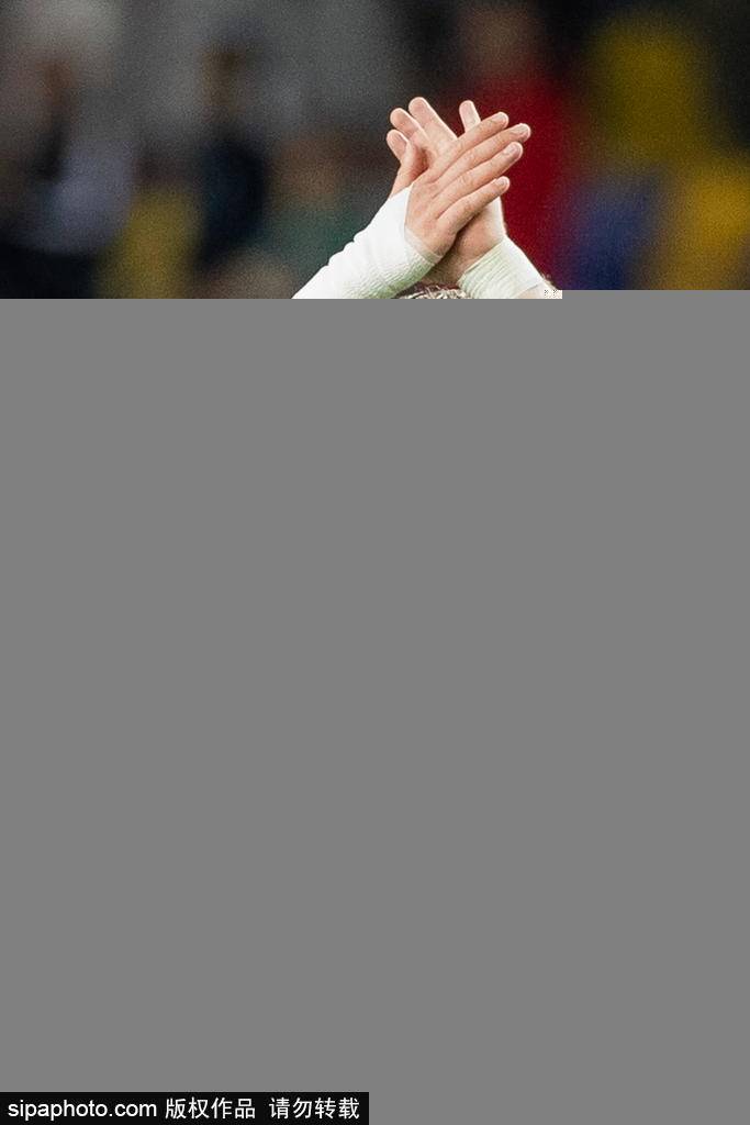 皇冠信用盘代理出租_22岁埃利奥特身价飙升至6000万欧皇冠信用盘代理出租！利物浦天才少年征服欧洲