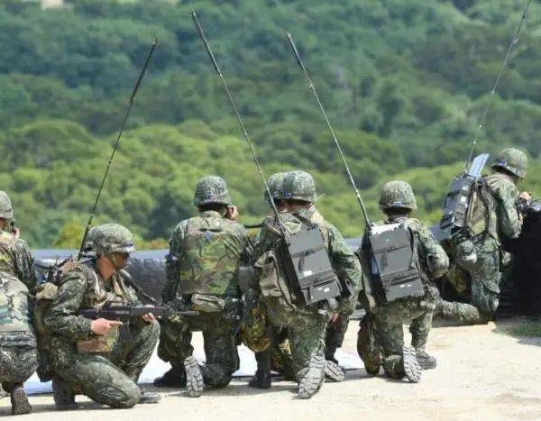 陕西联合 v 大连鲲城_阅兵前瞻：我们有必要展示一下最新面貌陕西联合 v 大连鲲城，给世界增加一点"确定性"