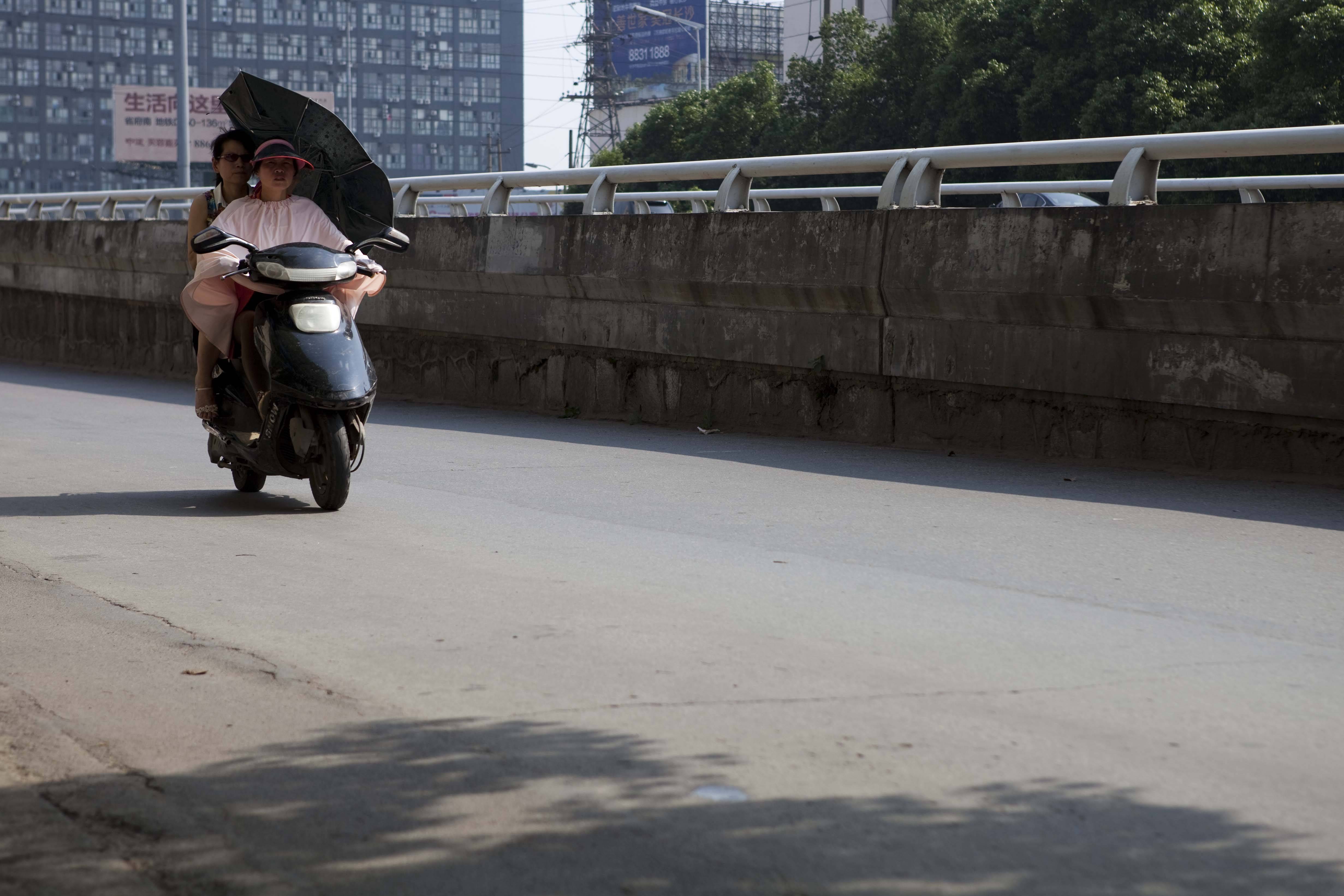 皇冠公司的代理怎么拿_长沙即将降温降雨皇冠公司的代理怎么拿！但这是一道“送命题”：“烤化”和“蒸桑拿”你选哪个？