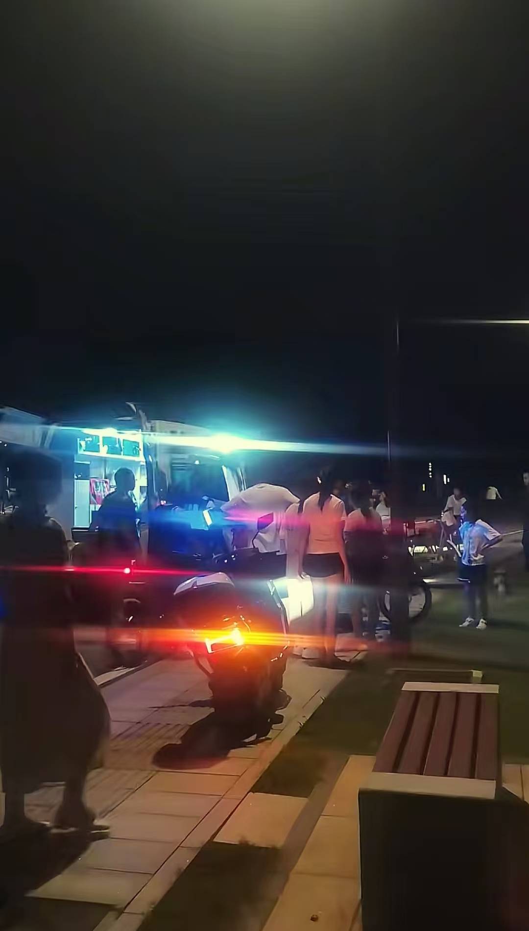 体育皇冠信用网_“时不时看到120来！”长沙一公园夜骑事故频发体育皇冠信用网，记者探访！多方回应