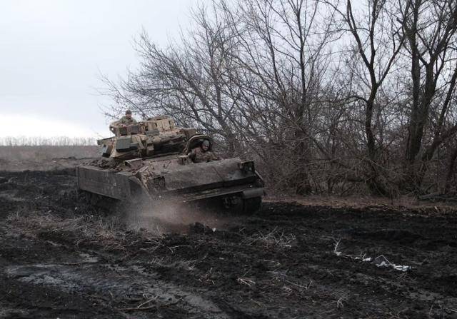 皇冠信用网管理出租_6国雇佣军到齐皇冠信用网管理出租，俄终于弄明白，攻不下基辅的原因，3万朝军已就位