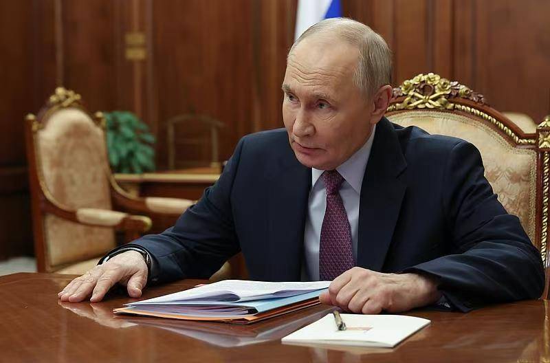 皇冠信用網账号注册
_难怪3年都打不垮乌克兰皇冠信用網账号注册
,大批列车越过乌波边界,普京将迎战?