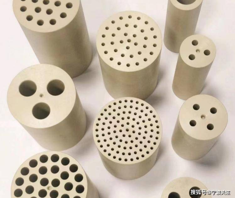 英格兰联赛直播_为什么中国的国产PEEK材料突然被曝拿下全球产业链主导权 "塑料黄金"的神奇材料