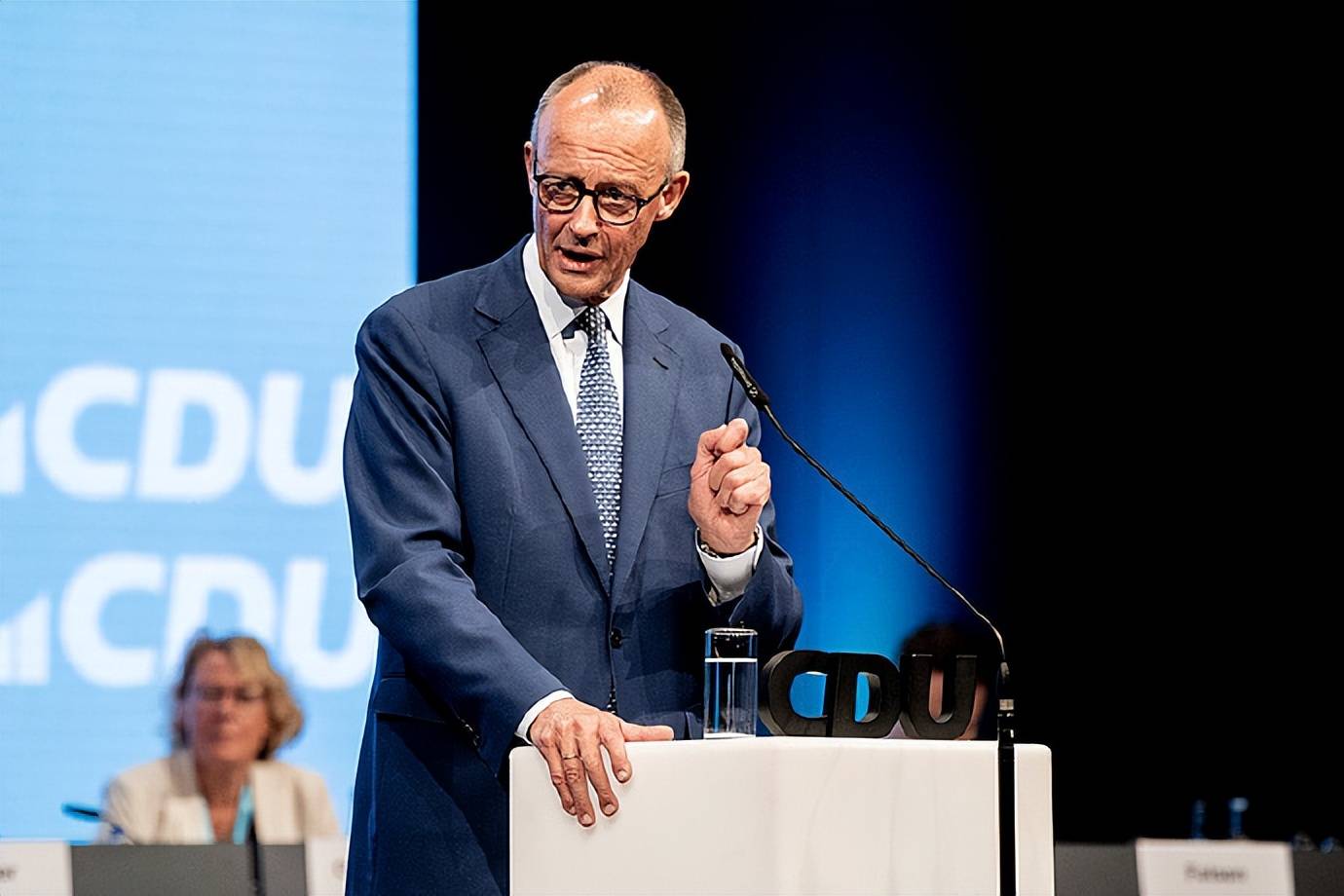 斯托克城vs布拉德福德_德国总理于10月访华！突然撕毁合作协议斯托克城vs布拉德福德，宣布放弃中企涡轮机，默茨的手段还是太狠