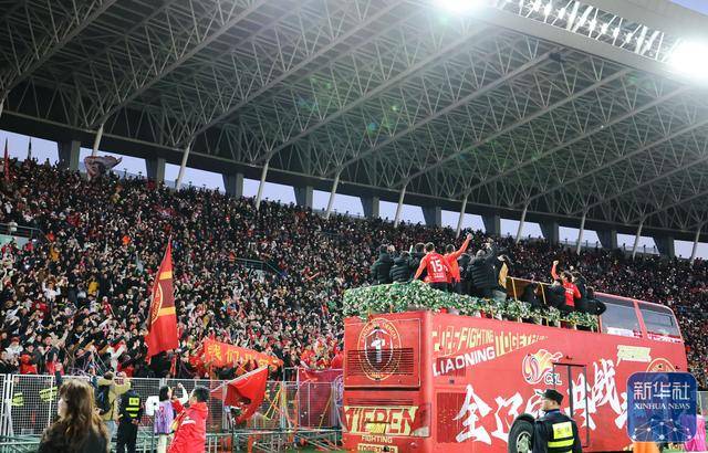 皇冠信用網怎么租_中甲：辽宁铁人队冲超成功