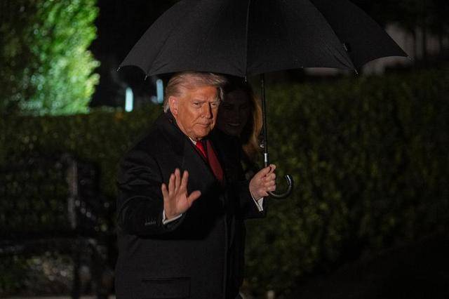 皇冠信用网申请_特朗普回应健康质疑：手背瘀青因长期大剂量服用阿司匹林