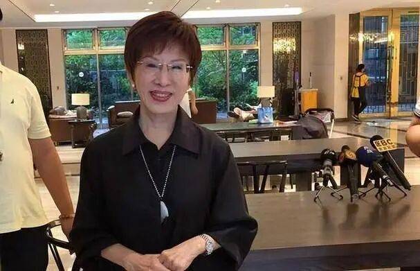 莫尔vs费德列斯达 | 局势出乎意料莫尔vs费德列斯达，台当局改口称洪秀柱无罪，对没去北京的马英九下手